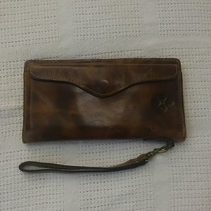 Patricia Nash Wallet Wristlet Leather brown